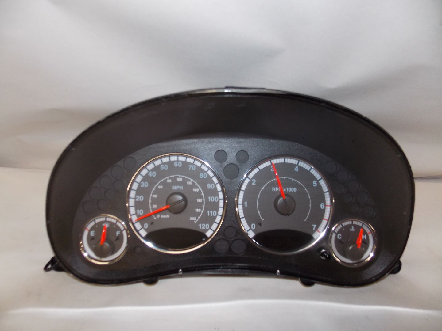 Purchase 0606 Jeep Liberty 3.7L Instrument Cluster Speedometer 2006